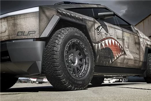 Tesla Cybertruck 2024 P-51 Mustang-inspirierte Designer-Vollfahrzeugfolierung