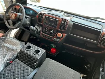 Fiat Ducato 2022 3D Inleg dashboard Interieurset aansluitend en pasgemaakt op he 27-Parts Fiat Ducato 2022 3D Inleg dashboard Interieurset aansluitend en pasgemaakt op he 27-Parts