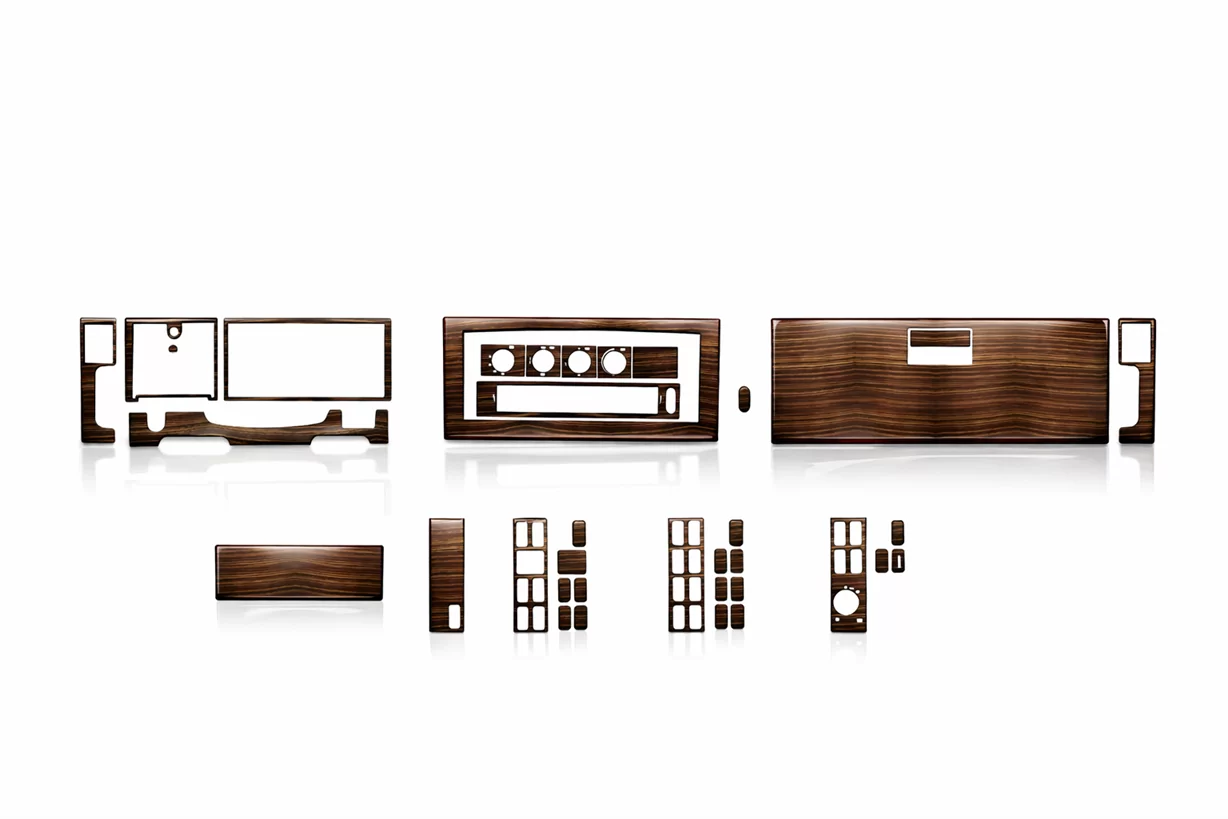 Mercedes 814 Vario 10.1996 Mittelkonsole Armaturendekor Cockpit Dekor 37-Teile