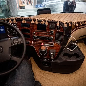 Mercedes Actros Antos 09.2016 3D Inleg dashboard Interieurset aansluitend en pasgemaakt op he 26-Teile