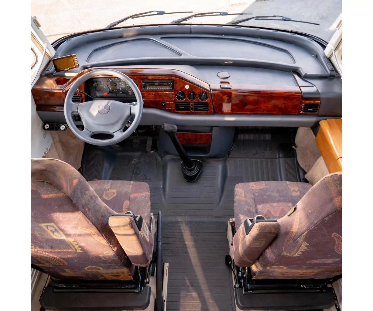 Mercedes Sprinter W901 03.95-01.00 Mascherine sagomate per rivestimento cruscotti 17-Decori