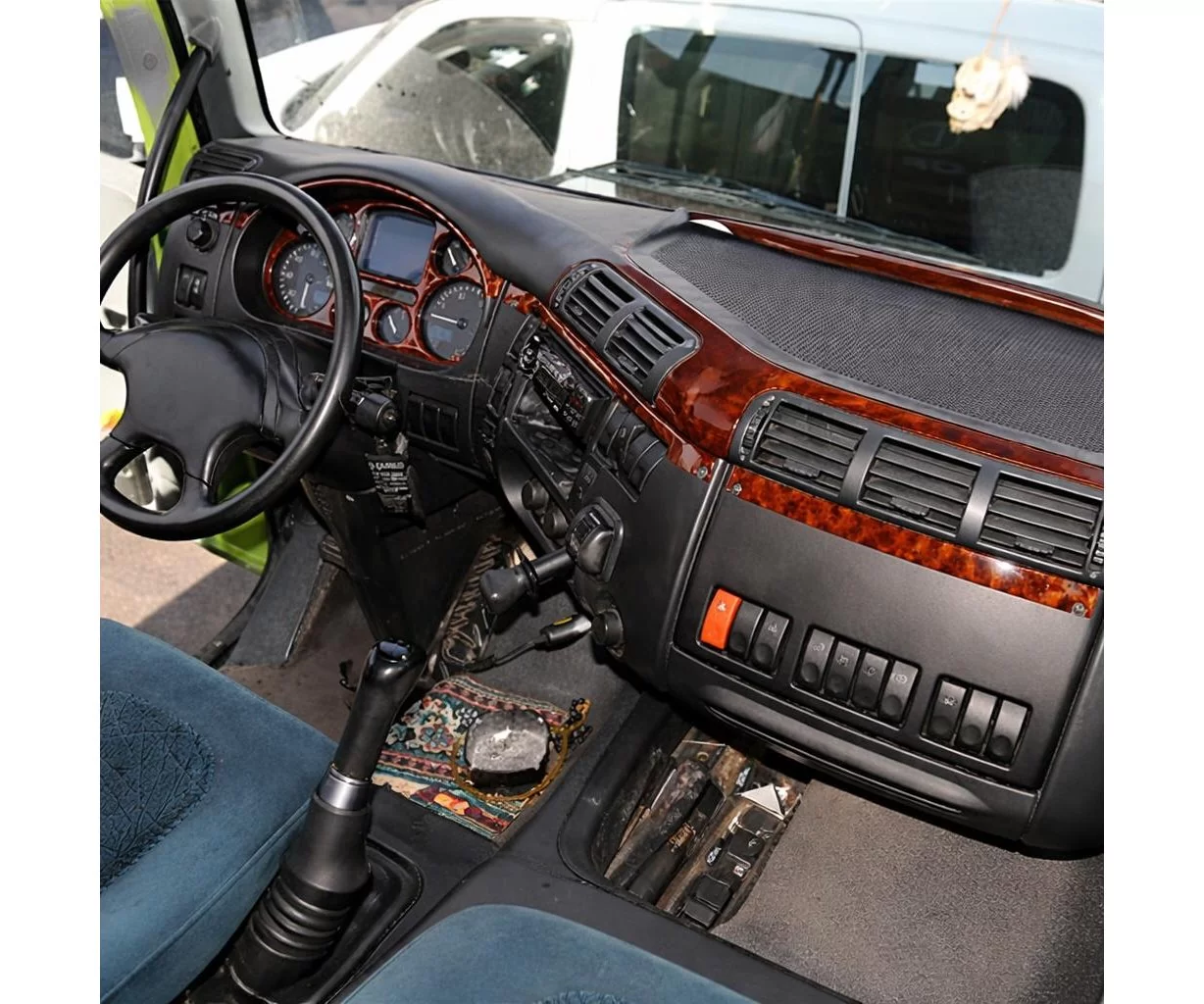 Daf CF 03.01-12.11 3D Inleg dashboard Interieurset aansluitend en pasgemaakt op he 16-Teile