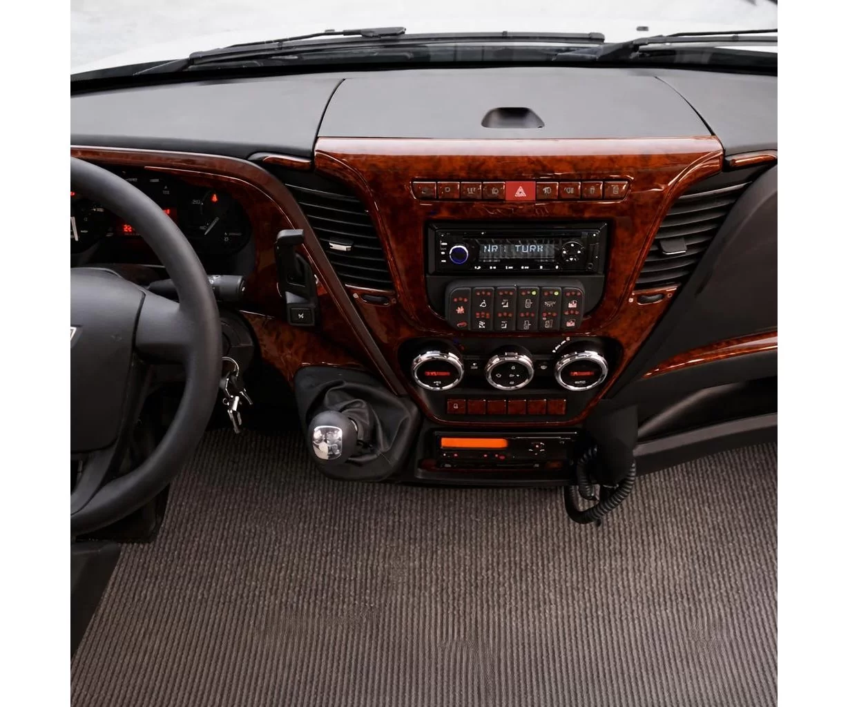 Iveco Daily 07.2014 Mascherine sagomate per rivestimento cruscotti 29-Decori Iveco Daily 07.2014 Mascherine sagomate per rivestimento cruscotti 29-Decori