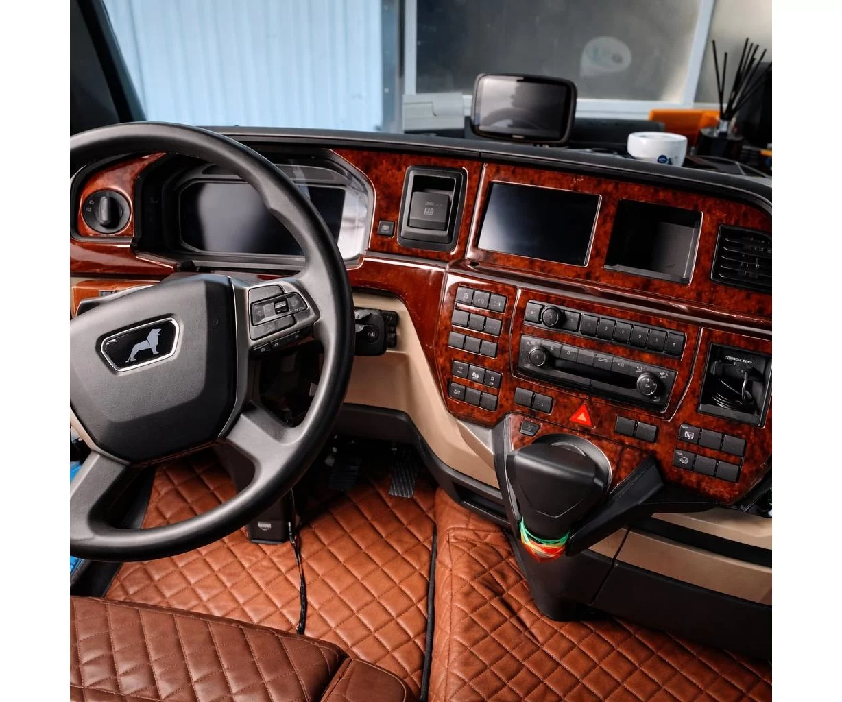 MAN TGX TGS 2020-2024 Mascherine sagomate per rivestimento cruscotti 25-Decori MAN TGX TGS 2020-2024 Mascherine sagomate per rivestimento cruscotti 25-Decori