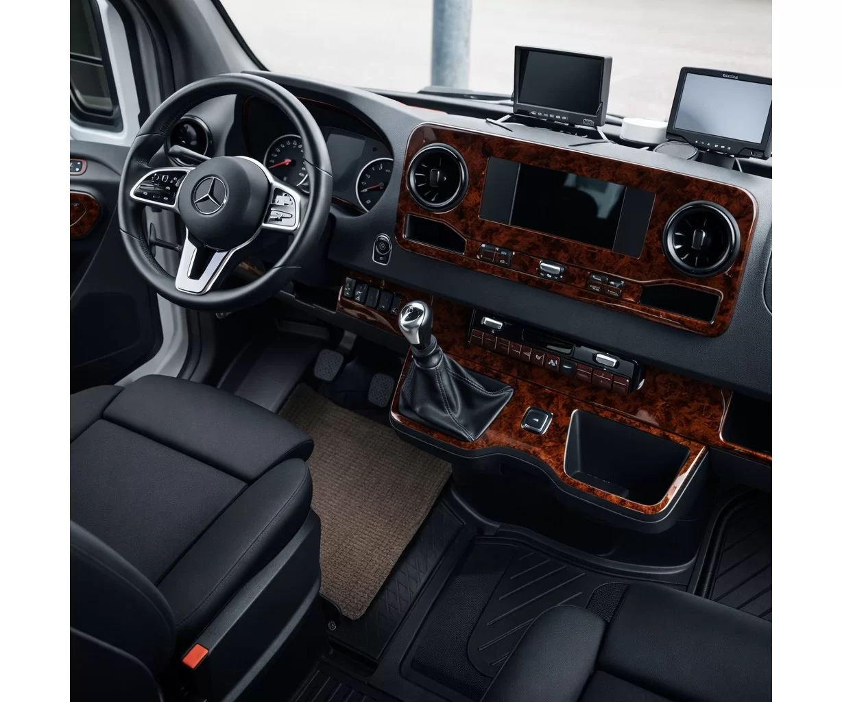 Mercedes Sprinter W907 2018 Mascherine sagomate per rivestimento cruscotti 66-Decori