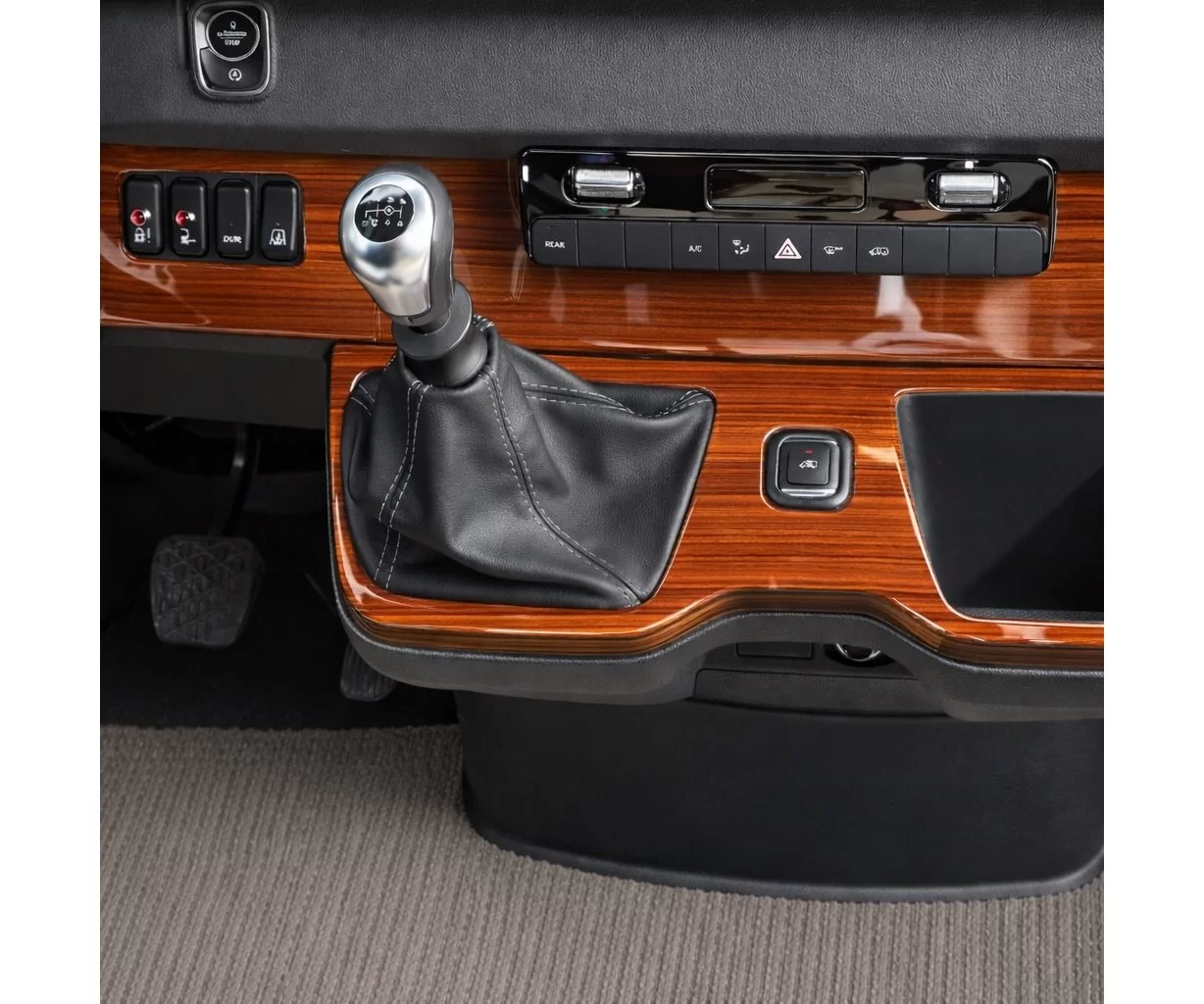 Mercedes Sprinter W907 2018 Mittelkonsole Armaturendekor Cockpit Dekor 27-Teile