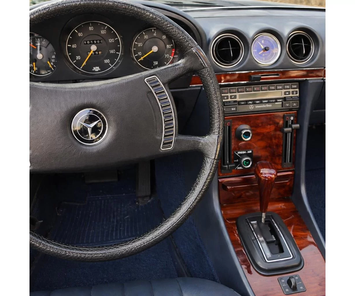 Mercedes Benz R107 450 SL/SLC 1973-1978 Ensemble Complet BD Décoration de tableau de bord Mercedes Benz R107 450 SL/SLC 1973-1978 Ensemble Complet BD Décoration de tableau de bord