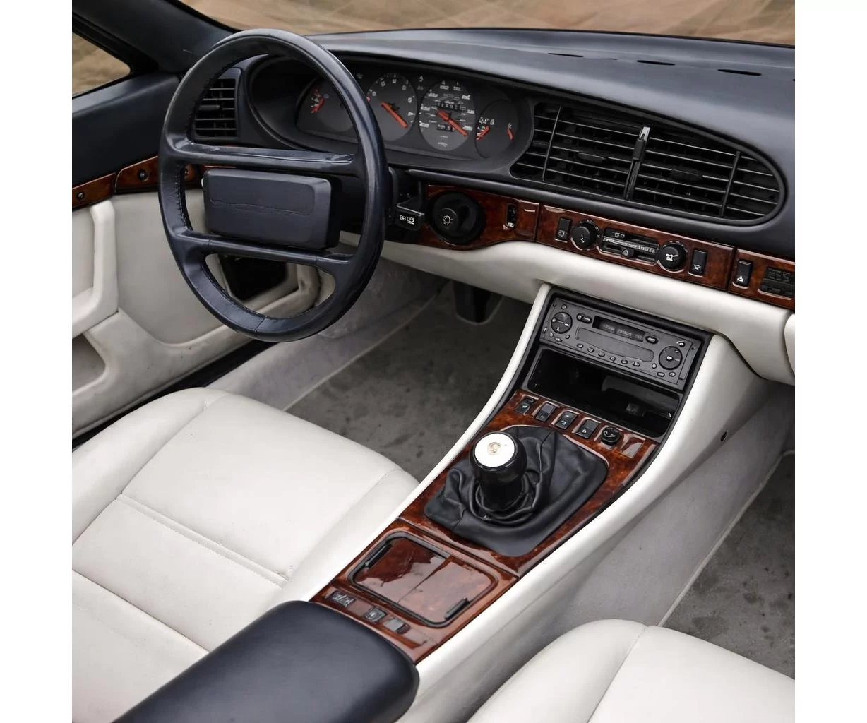 Porsche 944 1985-1994 Full Set BD Interieur Dashboard Bekleding Volhouder Porsche 944 1985-1994 Full Set BD Interieur Dashboard Bekleding Volhouder