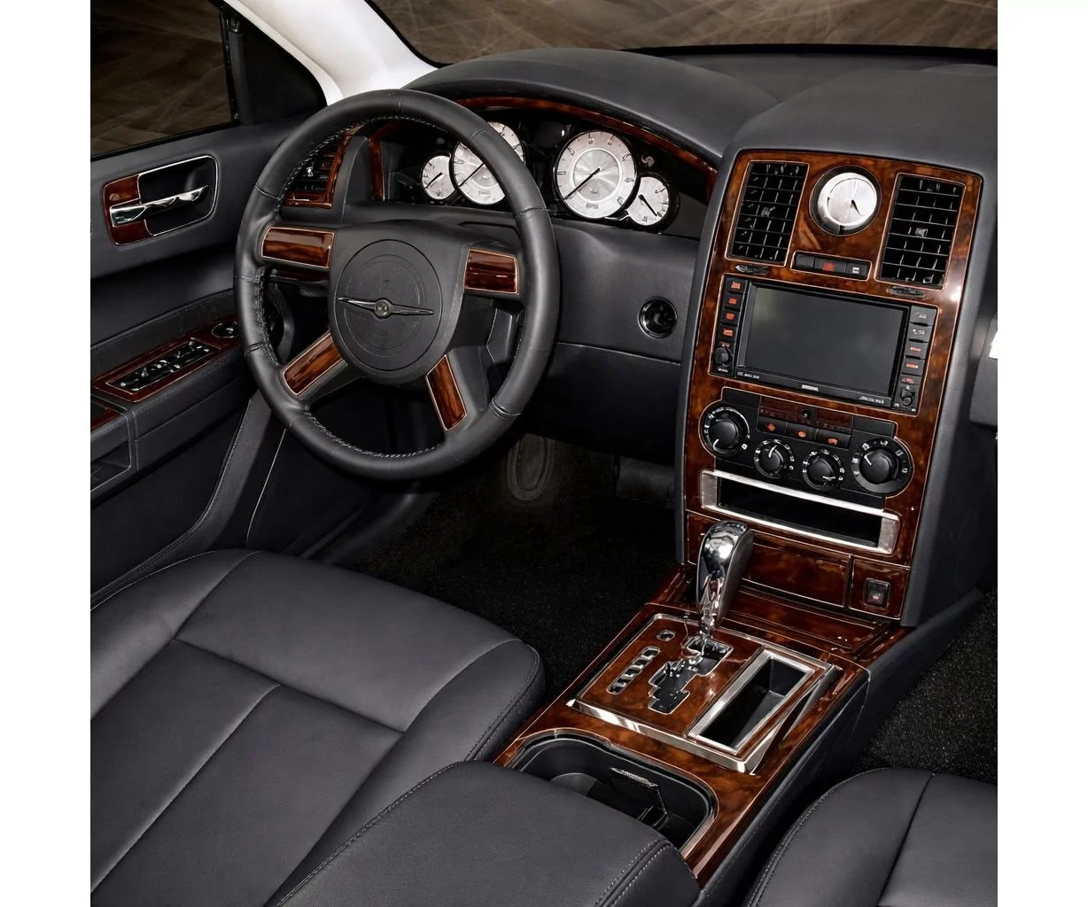 Chrysler 300 2005-2007 Full Set, With NAVI system BD Interieur Dashboard Bekleding Volhouder Chrysler 300 2005-2007 Full Set, With NAVI system BD Interieur Dashboard Bekleding Volhouder