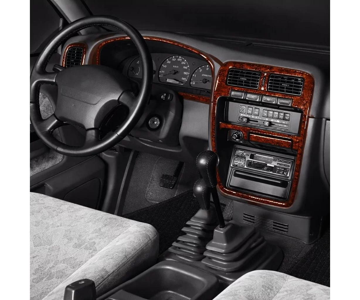 Nissan Navara Pickup 1996-1999 Inleg dashboard Interieurset aansluitend en pasgemaakt 9 Delen