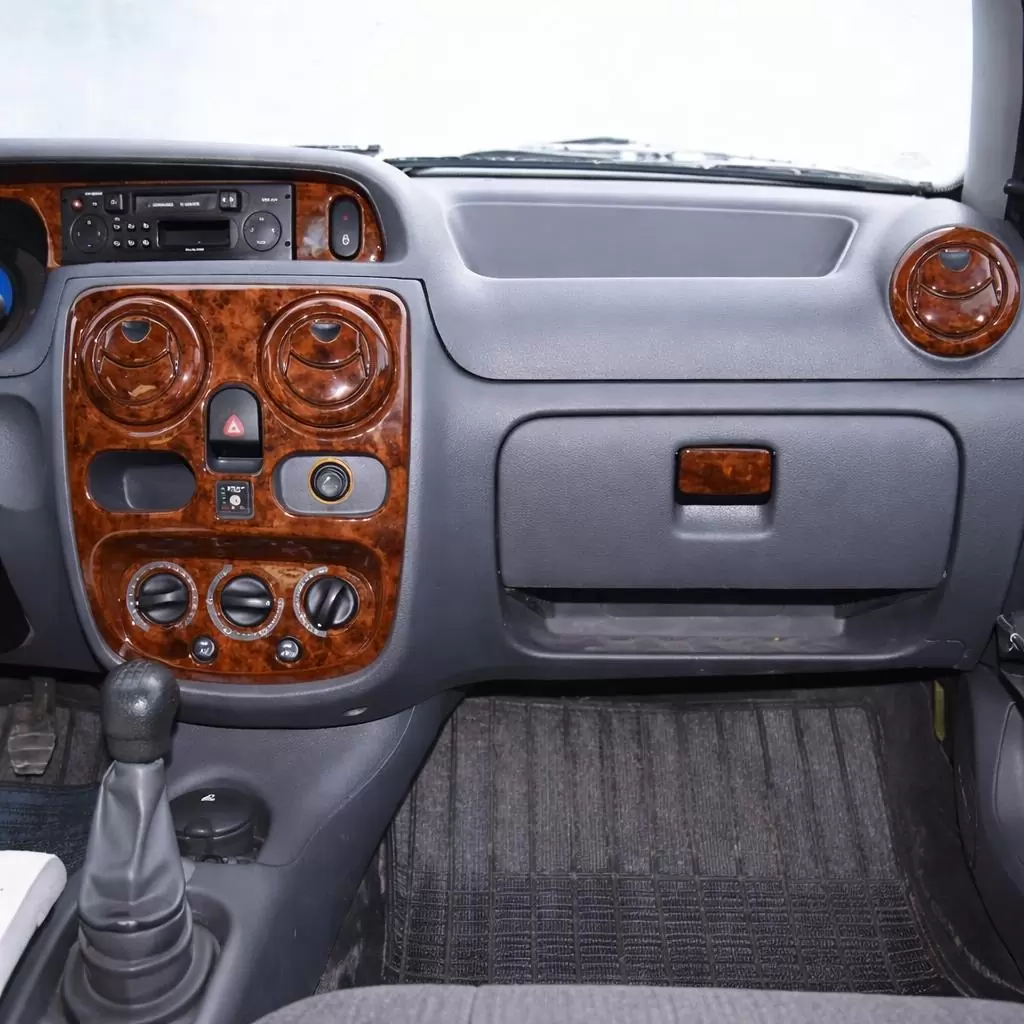 Dacia Solenza 04.2004 3D Inleg dashboard Interieurset aansluitend en pasgemaakt op he 27-Teile