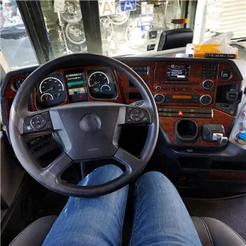 Mercedes Actros Antos 09.2016 Mittelkonsole Armaturendekor Cockpit Dekor 26-Teile