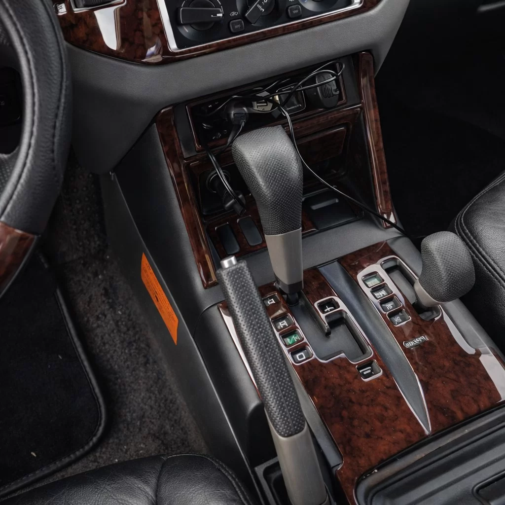 Mitsubishi Pajero/Montero 2000-2006 OEM Compliance Mascherine sagomate per rivestimento cruscotti 