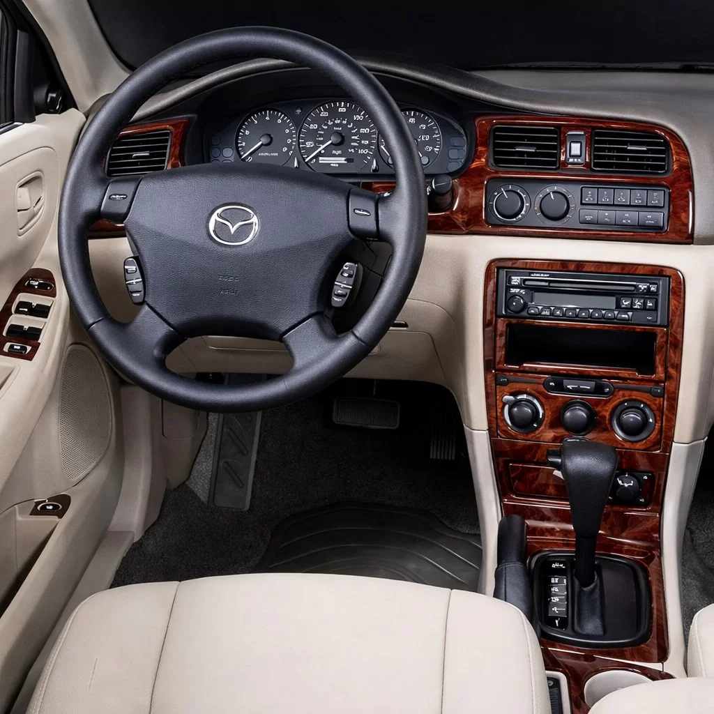 Mazda 626 2000-UP Full Set BD Interieur Dashboard Bekleding Volhouder Mazda 626 2000-UP Full Set BD Interieur Dashboard Bekleding Volhouder