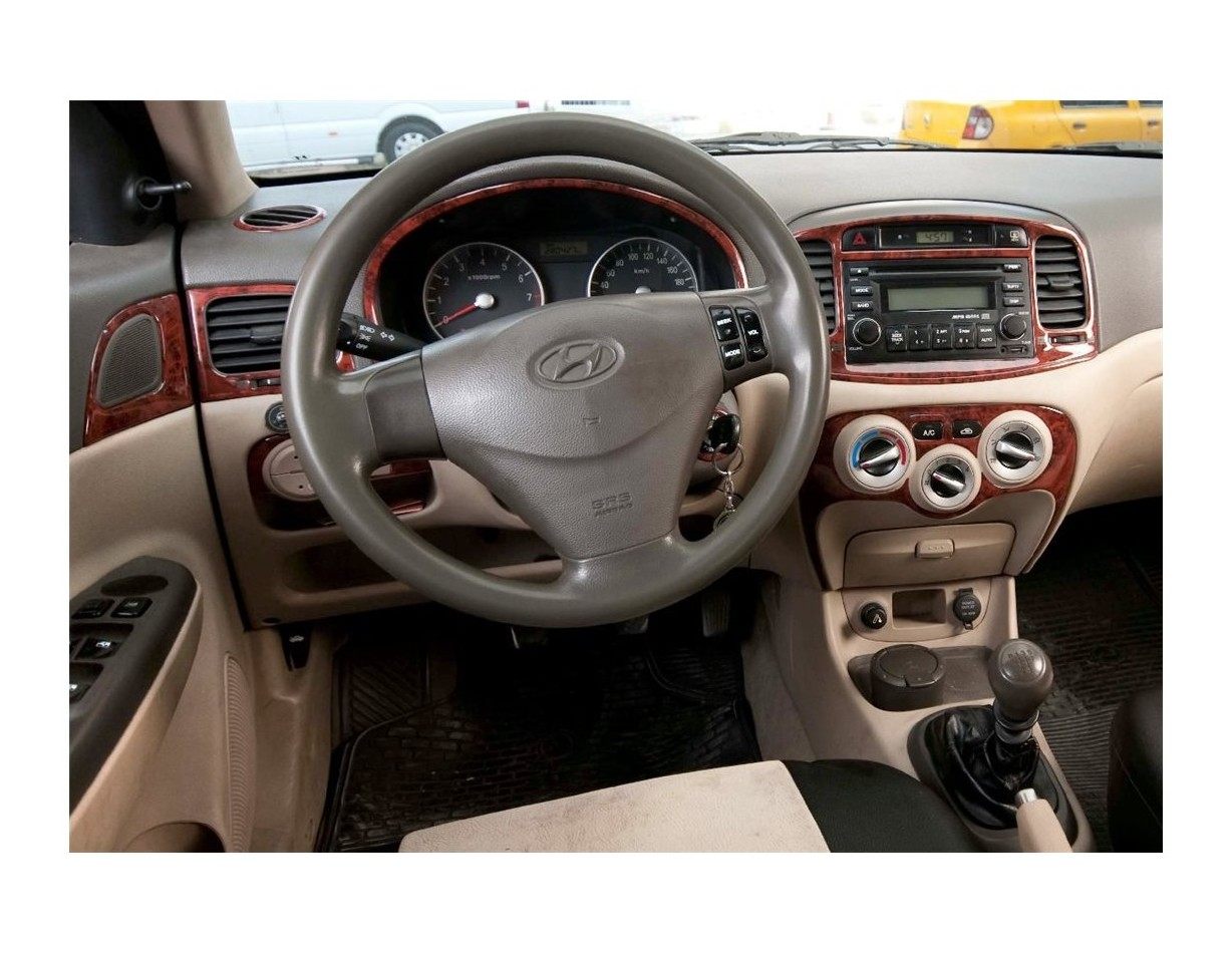 Hyundai Accent Era01.06 - 12.10 3D Inleg dashboard Interieurset aansluitend en pasgemaakt op he 21 -Teile