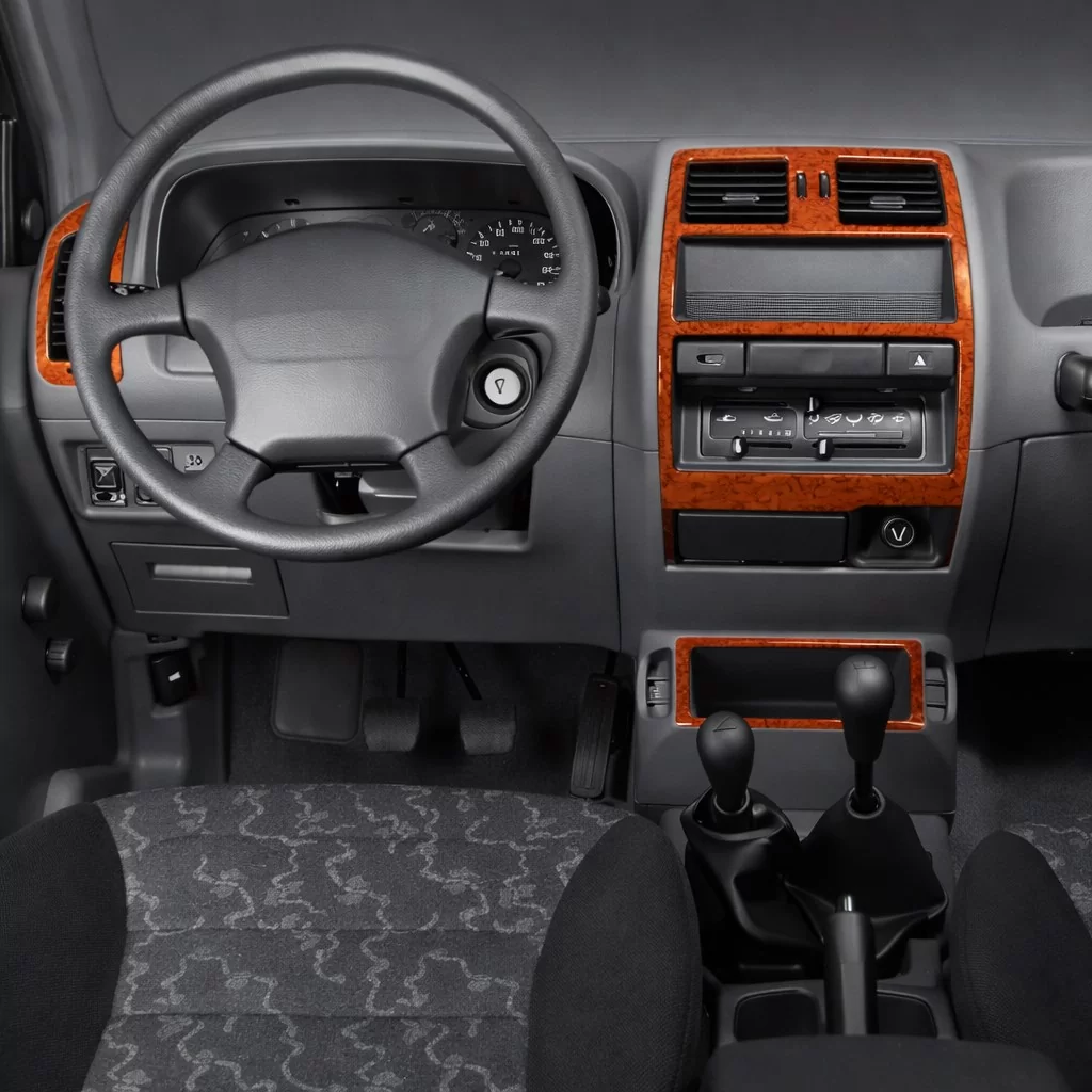 Nissan Terrano 4x4 05.96-12.02 3D Inleg dashboard Interieurset aansluitend en pasgemaakt op he 7-Teile Nissan Terrano 4x4 05.96-12.02 3D Inleg dashboard Interieurset aansluitend en pasgemaakt op he 7-Teile