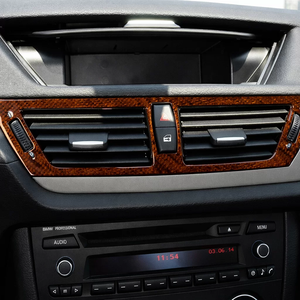 BMW X1 E84 2009–2015 Ohne Navigation Grundlegende Innenraumverkleidung für das Armaturenbrett, 24-teilig
